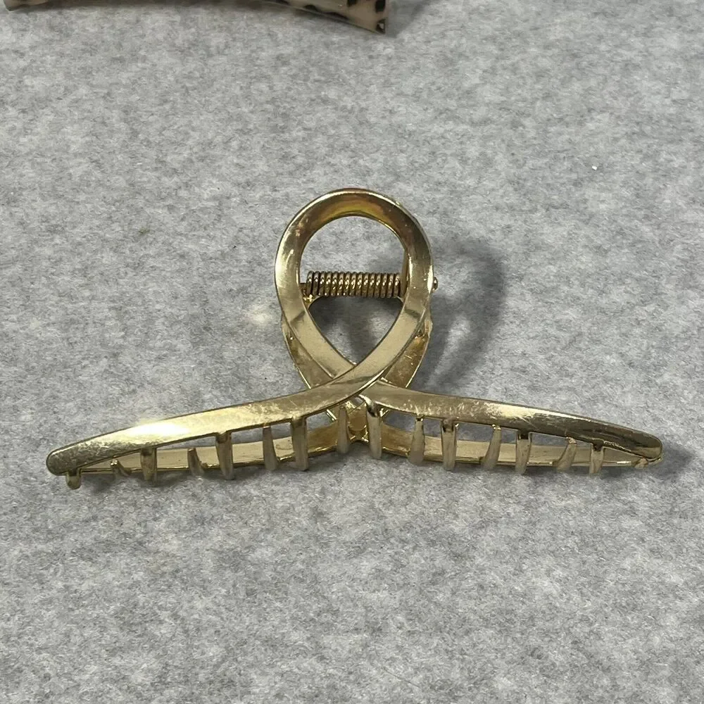 Unbranded hair claw